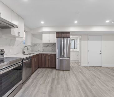 For Lease - 47 Winterton Way, Ajax, Ontario - Photo 4