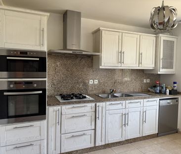 Location Maison 5 pièces 118m² LA FERTE ST AUBIN 45240 - Photo 5