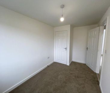 2 bedroom semi-detached house to rent - Photo 5