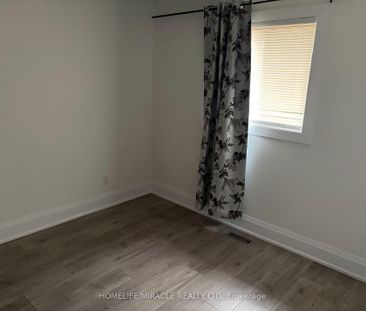 For Lease - 21 Ecclestone Drive Unit# Main Floor, Brampton, Ontario - Photo 3