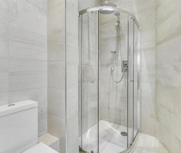 5 bedroom semi-detached house to rent - Photo 3