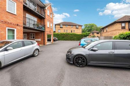 Church Street, Twyford, Reading, RG10 - Photo 3