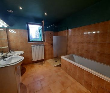 Location Maison 4 pièces 105m² - Photo 4