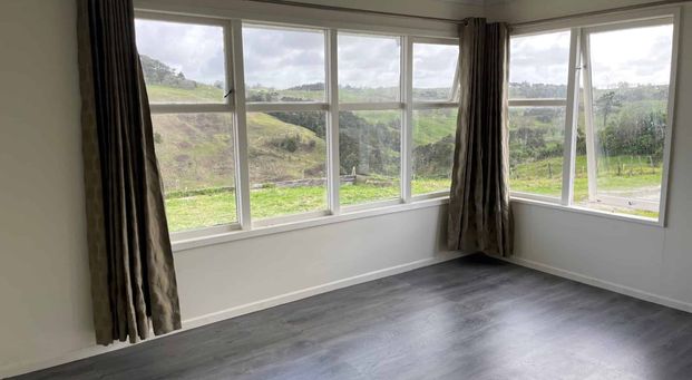 3 Bedroom House with Rural Views - Photo 1