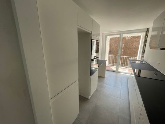 Appartement te huur - Photo 1