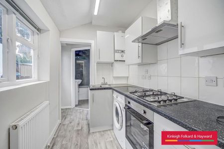 2 bedroom terraced house to rent - Photo 3