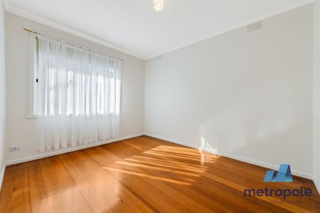 3/8A Danin Street, PASCOE VALE, VIC - Photo 2