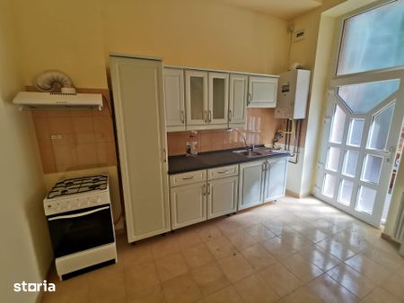 Piata Traian - Casa de 2 camere - Su: 70mp - Centrala Proprie - Photo 4