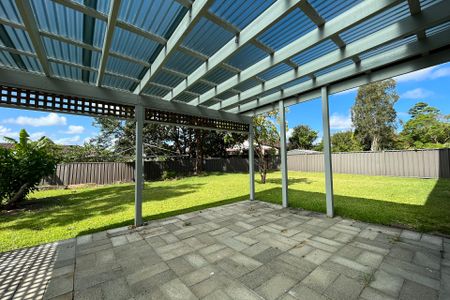 Family Home On A Large Sunny Block - Photo 3