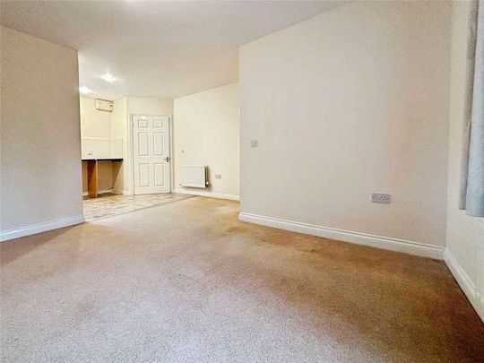 Redhouse Way, Redhouse, Swindon, SN25 - Photo 1