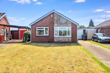 Grassmoor Close, North Hykeham, Lincoln - Photo 2