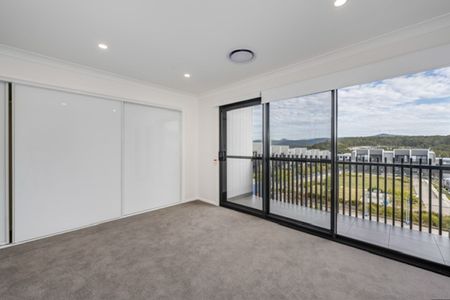 Modern 3-Bedroom Townhouse with Style and Convenience - Photo 4