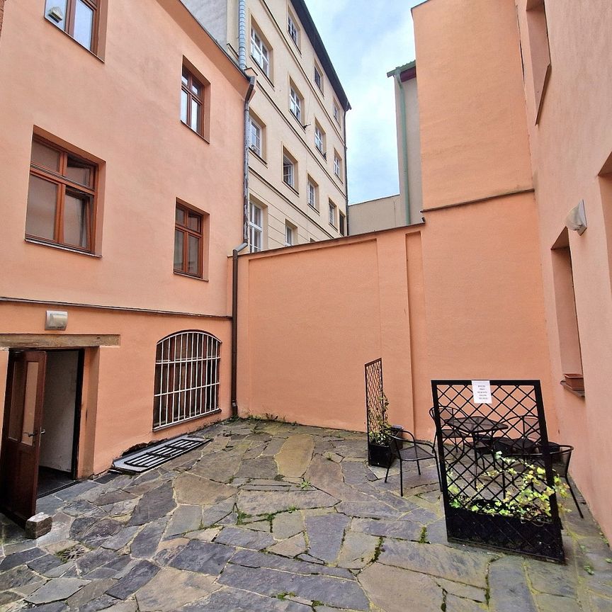 Pronájem bytu 1+kk 44 m² - Photo 1