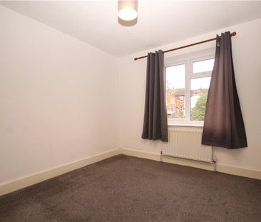 Denzil Road, Guildford, Surrey, GU2 7NG - Photo 3
