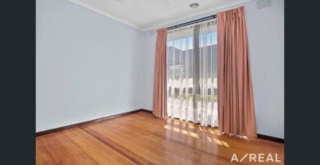 Perfectly Located 3 Bedroom Home - Photo 3