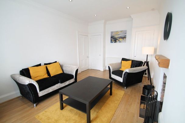 Castle Street Flat, Montrose, Angus - Photo 1