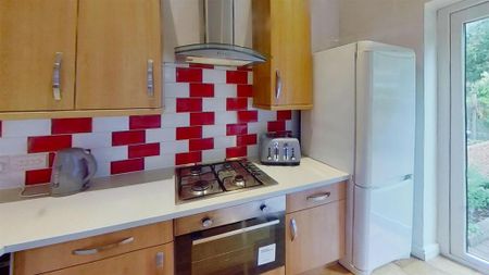 5 bedroom private hall to rent - Photo 5