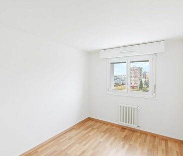 Apartment - Photo 2