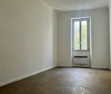 A louer un appartement de type 2 à Marseille 13004 Quartier 5 AVENUES - Photo 4