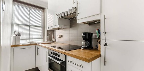 Studio to rent - Photo 2