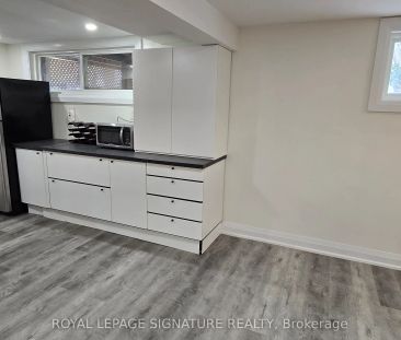 383 Fernleigh Circle N #Bsmt - Photo 4