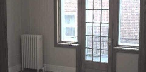 5½ ENTIEREMENT REFAIT-5 MNTS MT ROYAL ET UNIVERSITÉS- 3 CAC - Photo 2