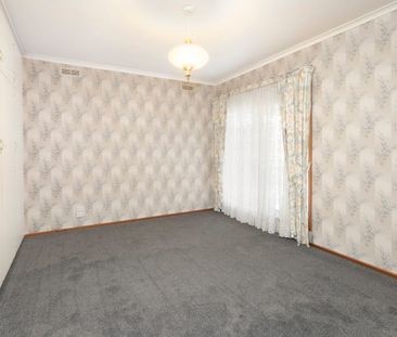 3 BEDROOM FAMILY HOME IN THE HEART OF DELACOMBE - Photo 6