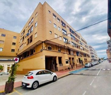 Alquiler de piso en Zona Pueblo - Photo 3