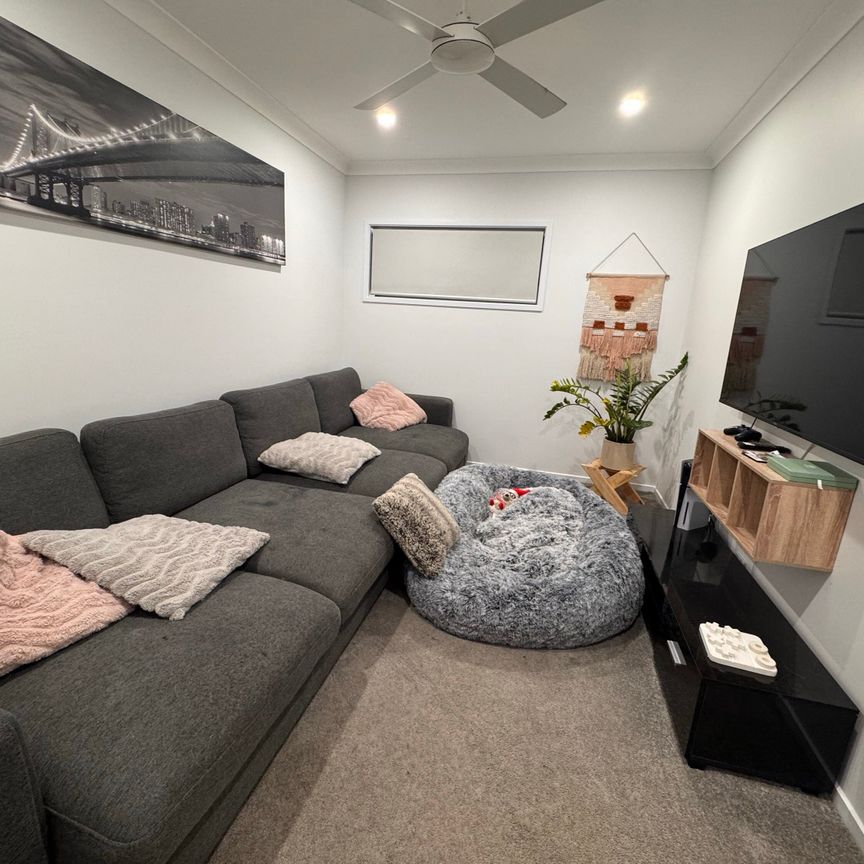 Caboolture - Photo 1