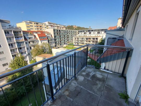 Zentrum - Balkon- Traum Ausblick - großzügige 2-Zimmer-Wohnung - 78m² - Lift - Foto 1