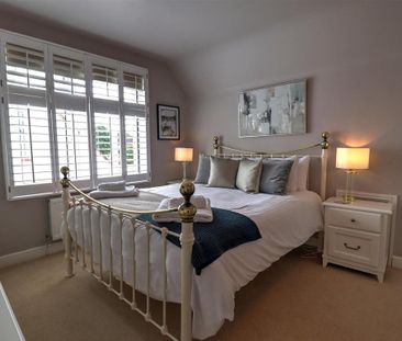 3 bedroom semi-detached house to rent - Photo 4