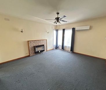 65 Hoyle Street, Morwell, VIC - Photo 3