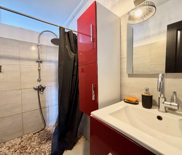 Location Appartement 4 pièces 82m² LES ABYMES 97139 - Photo 5