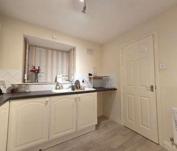 Regent Close, Halesowen, West Midland, B63 - Photo 6