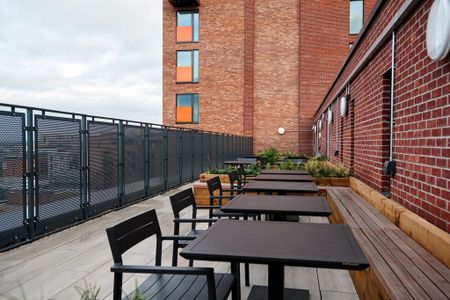 2 bedroom apartment to rent - Photo 4