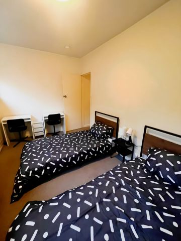 Room 1 (Private) - Photo 5