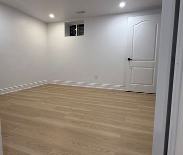 For Lease - 3145 Cantelon Crescent Unit# Basement, Mississauga, Ont... - Photo 4