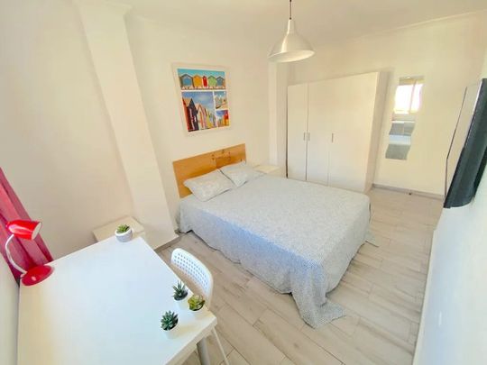 Barriada la Palmilla, Sevilla, Andalusia 41009 - Photo 1