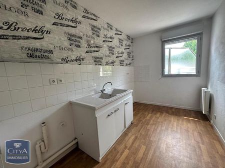 Location Appartement 4 pièces 74m² ELBEUF 76500 - Photo 5