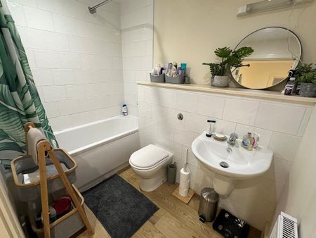 1 bedroom flat to rent - Photo 5