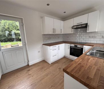 2 bedroom semi-detached house to rent - Photo 4