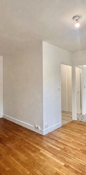 Location Appartement 1 pièce 30m² LYON 7ème - Photo 1