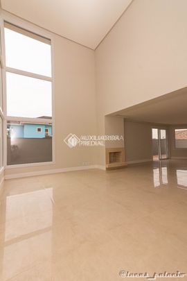 Casa em Condomínio com 5 quartos e 402m² para alugar em Estancia Velha, Canoas. - Foto 1
