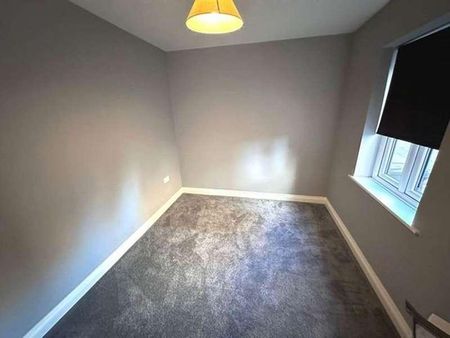 Hill Lodge, Hall Street, Dalton-in-furness, LA15 - Photo 4