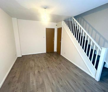 2 bedroom semi-detached house to rent - Photo 2