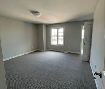 For Lease - 9 SYCAMORE Street, Welland, Ontario - Photo 3