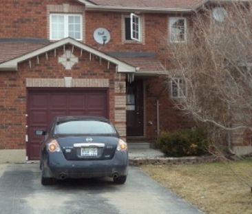 56 Sydenham Wells Barrie | $2350 per month | Plus Heat | Plus Water... - Photo 3