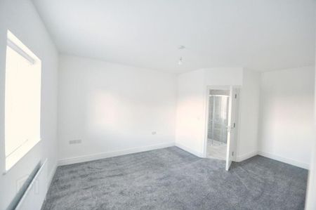 35 Lynn Hall Place, Bangor, BT19 1XP - Photo 2
