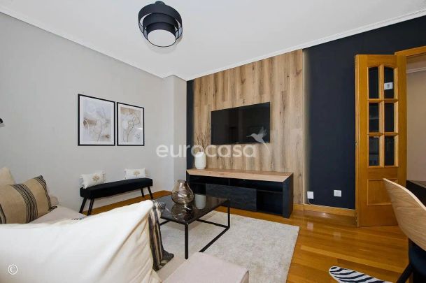 Piso de alquiler en La Pereda - Photo 1