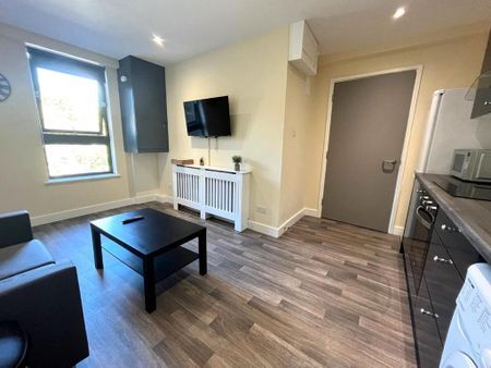 1 bedroom apartment to rent - Photo 2